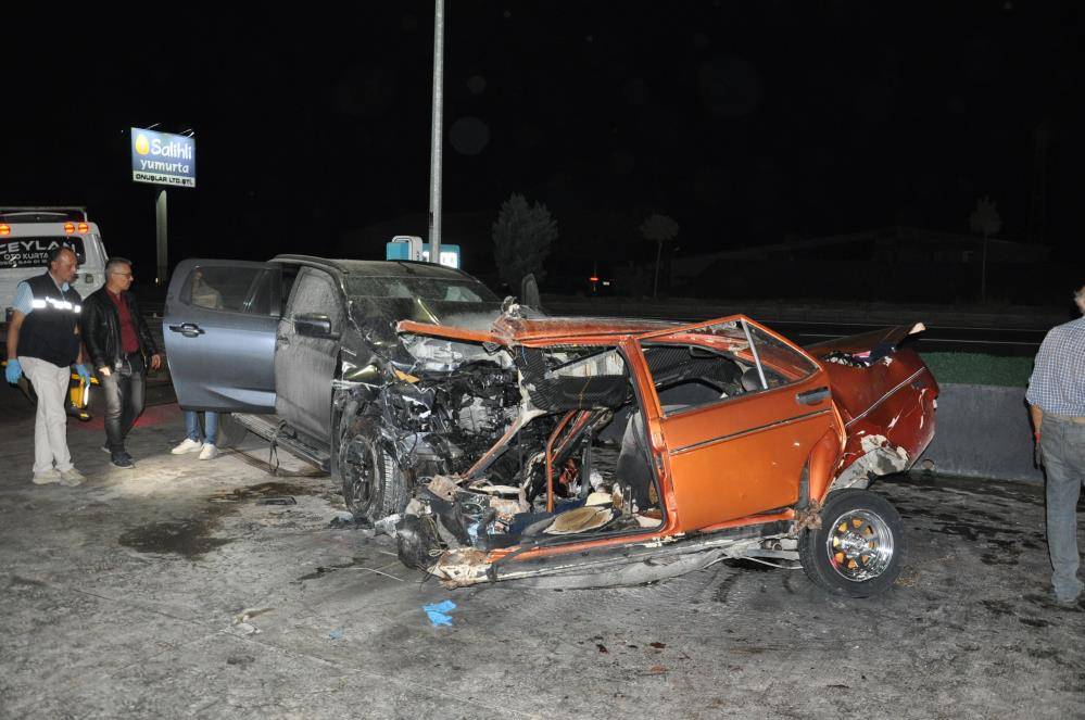 5 kişinin öldüğü trafik kazasında kimlikler belli oldu, acı an ortaya çıktı 13
